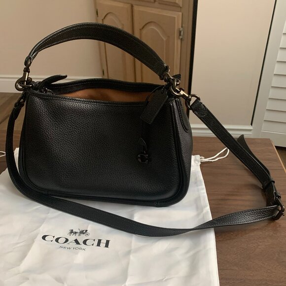 Coach Handbags - Coach Black Cary Leather Bag